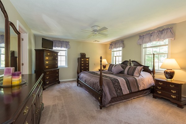 73 Lockwood Lane Boxford, MA 01921 - Photo 13 of 30 Gallery Image 13