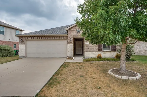 $2,100 | 1420 Rivers Creek Lane, Little Elm, TX 75068