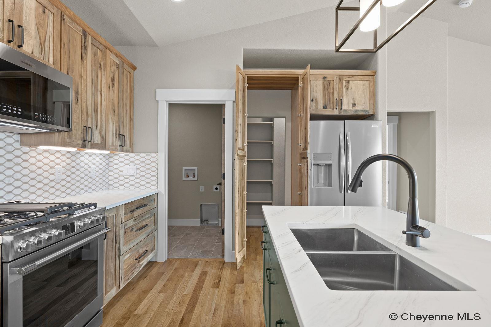 4711 Blue Rdg Mountain Road Cheyenne, WY 82009 - Photo 17 of 36 Gallery Image 17
