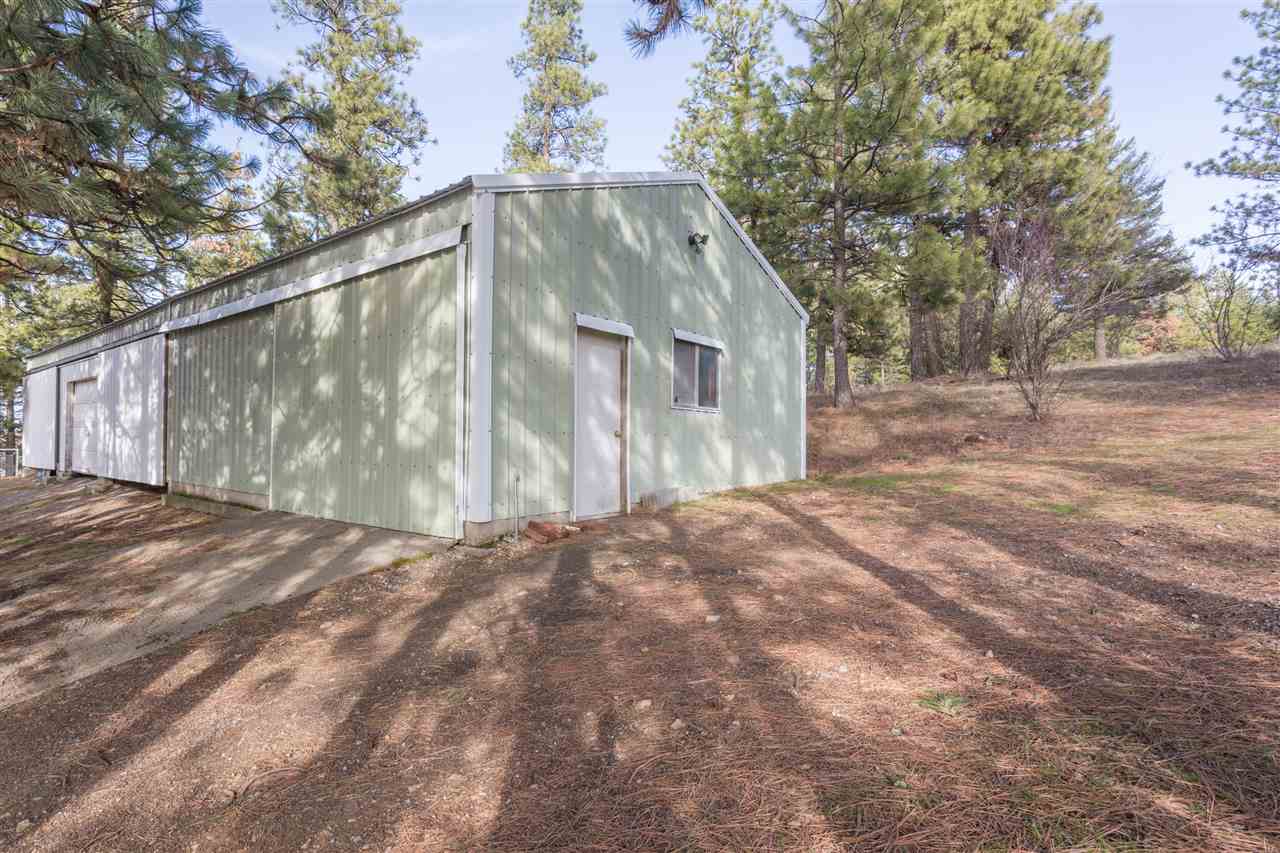 8407 South Sagewood Road Spokane, WA 99223 - Photo 3 of 20