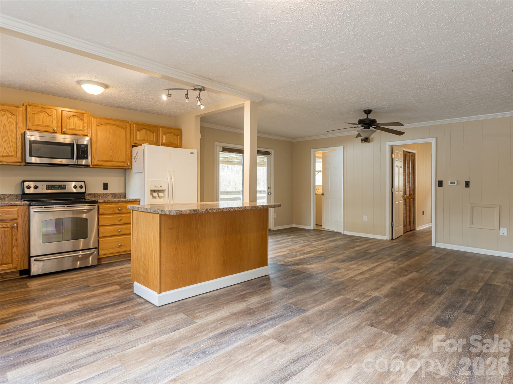 65 Banks Town Road Weaverville, NC 28787 - Photo 6 of 48