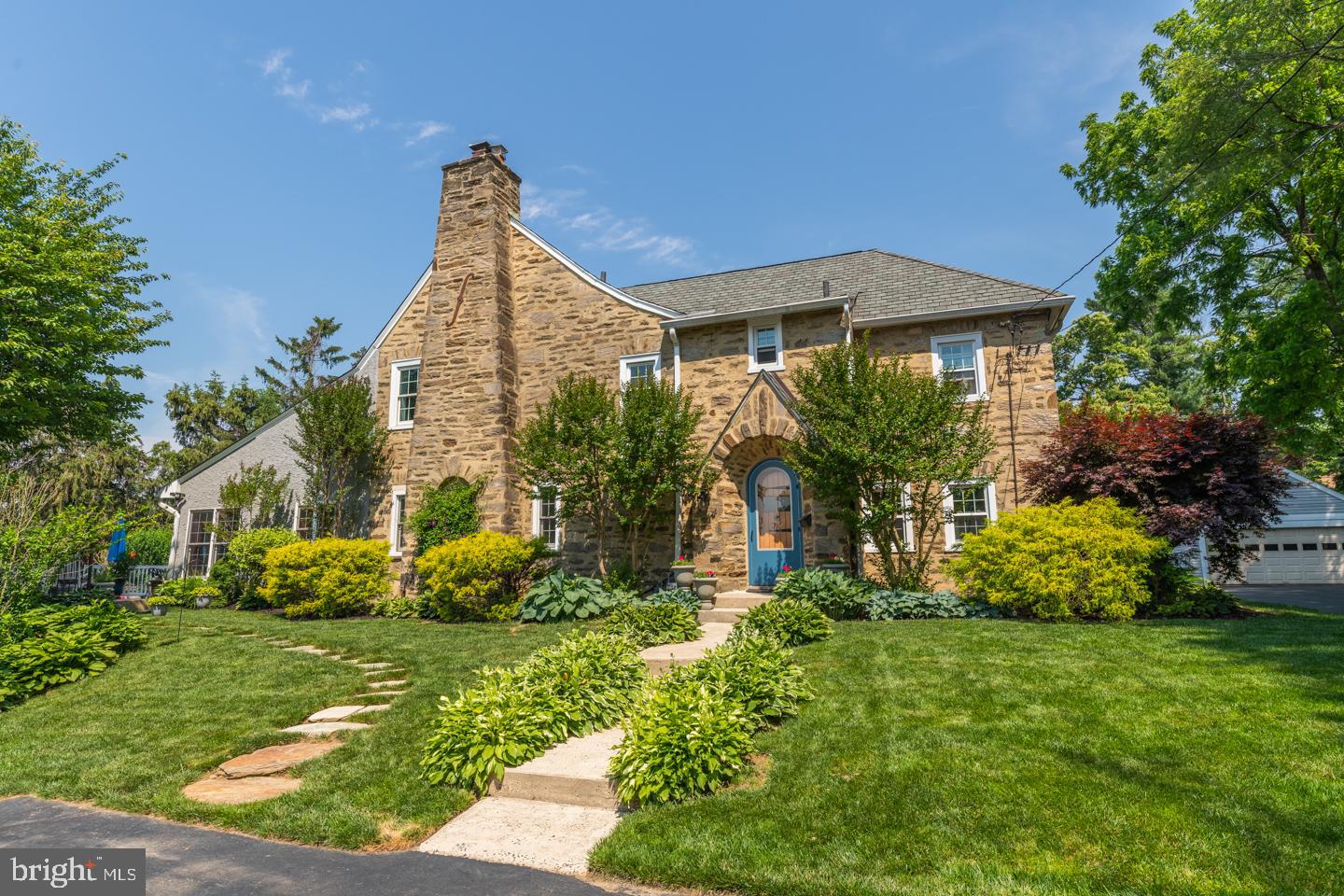 2350 Walton Road Huntingdon Valley, PA 19006 - Photo 2 of 48 Stone Colonial