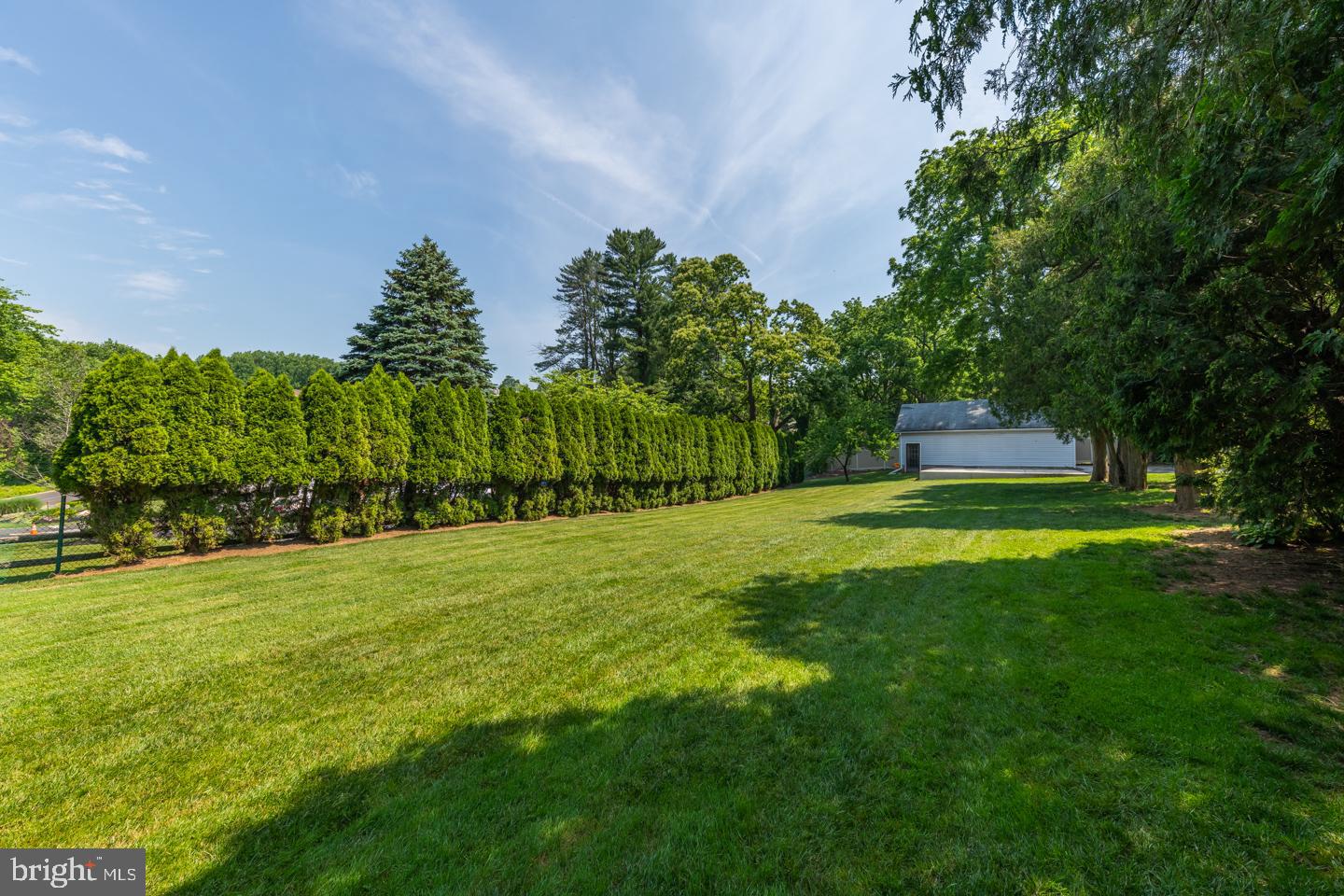 2350 Walton Road Huntingdon Valley, PA 19006 - Photo 11 of 48 Large Secluded Lot