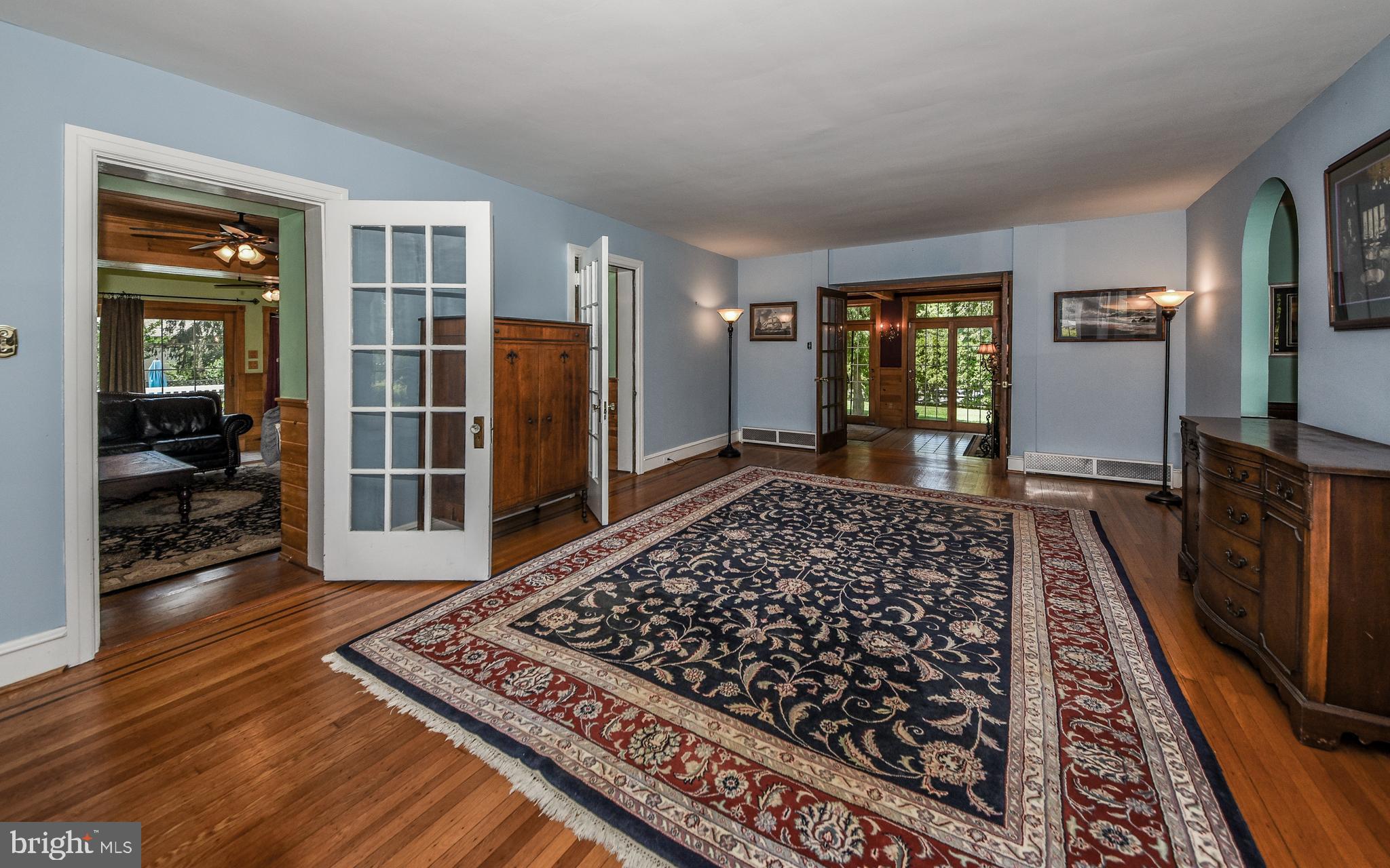2350 Walton Road Huntingdon Valley, PA 19006 - Photo 17 of 48 Living Room