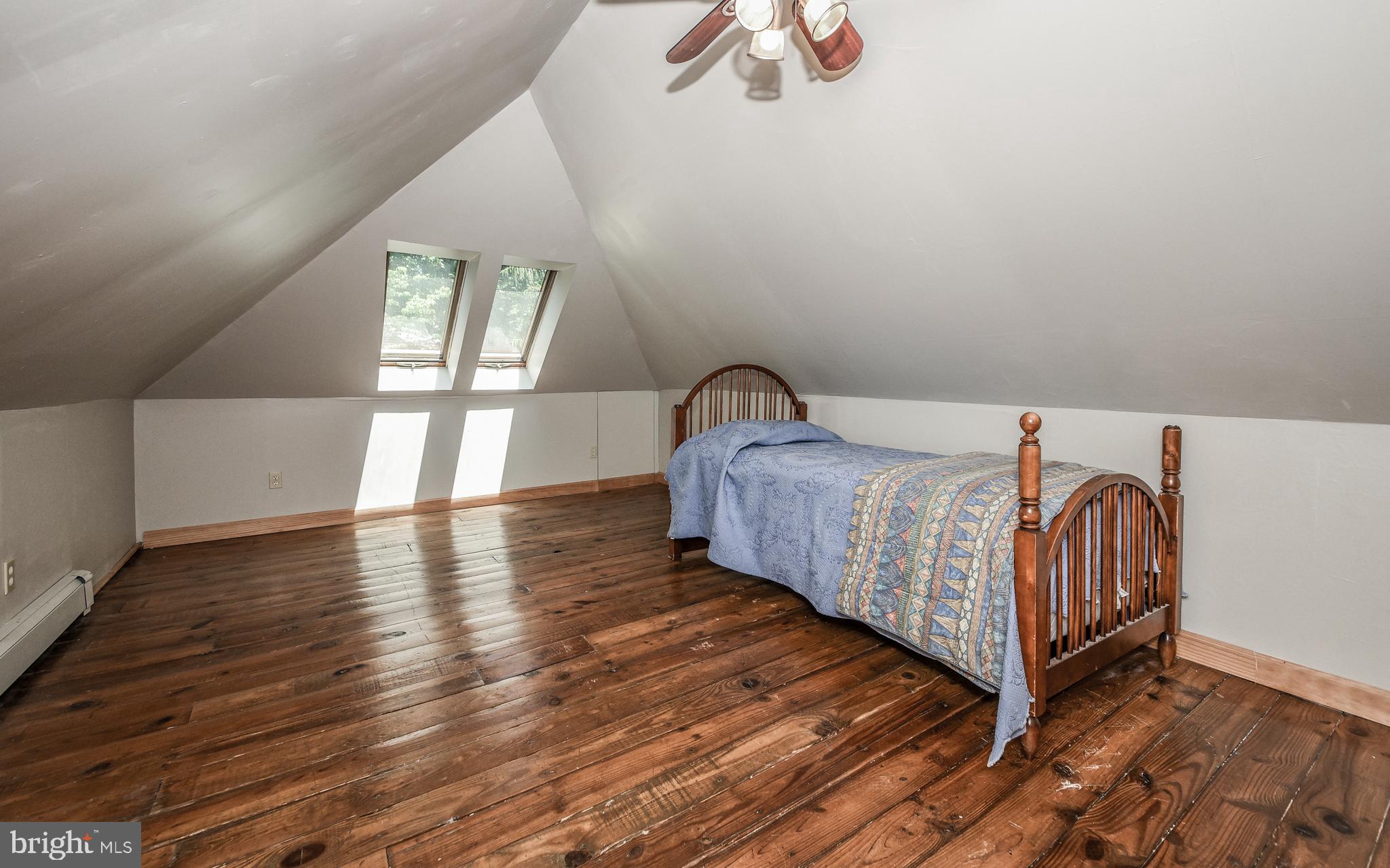 2350 Walton Road Huntingdon Valley, PA 19006 - Photo 42 of 48 Third Floor Bedroom