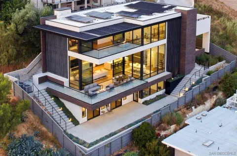 $5,495,000 | 2035 Evergreen Street, San Diego, CA 92106