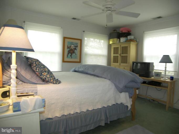 20114 Airmont Road Round Hill, VA 20141 - Photo 7 of 18 Bedroom #1