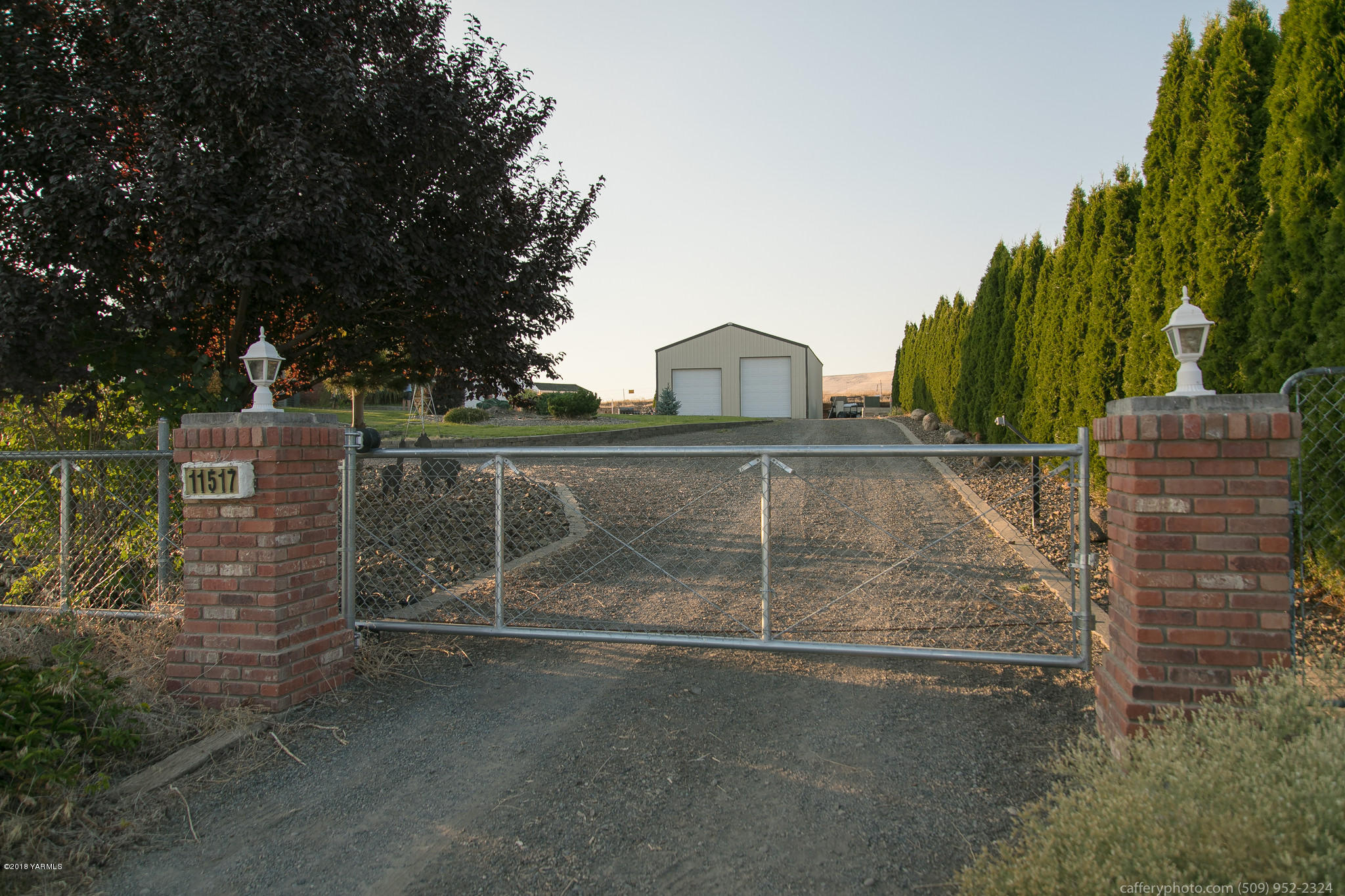 11517 Mieras Road Yakima, WA 98901 - Photo 14 of 57 a view of outdoor space and backyard