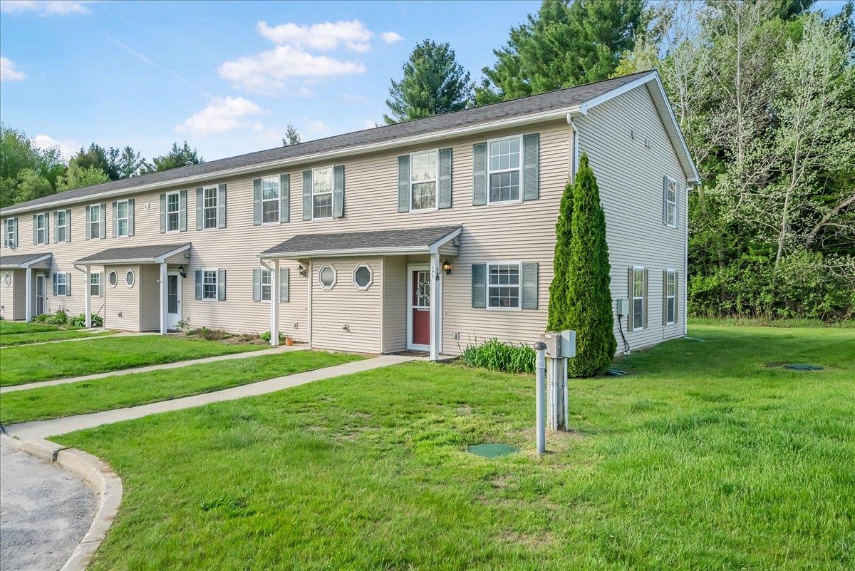 43 Colonial Road, Unit 101 Fairfax, VT 05454 - Photo 31 of 37