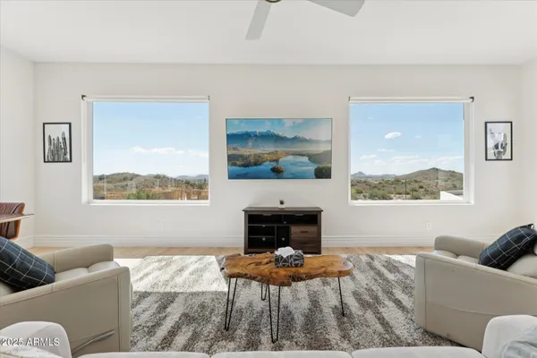 $4,000 | 221 West Jomax Road, Unit 1, Phoenix, AZ 85085