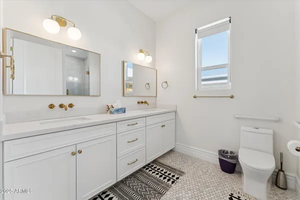 $4,000 | 221 West Jomax Road, Unit 1, Phoenix, AZ 85085