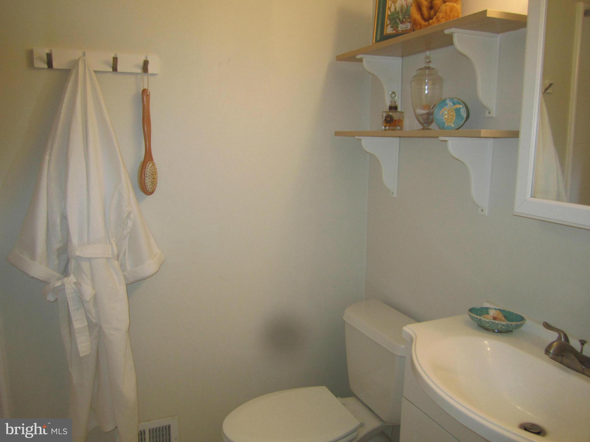129 Choptank Road Stafford, VA 22556 - Photo 5 of 16 Bath