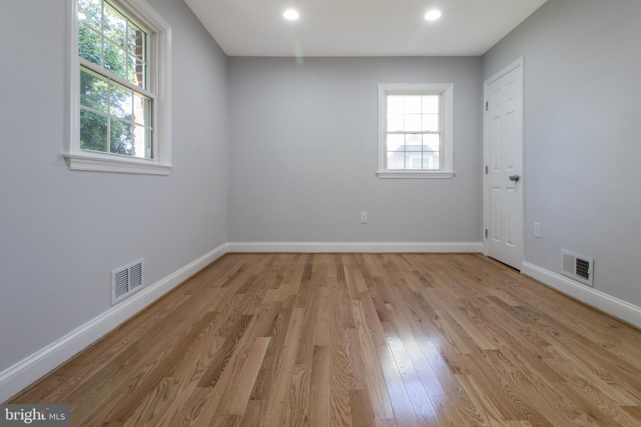 1514 Gridley Lane Silver Spring, MD 20902 - Photo 13 of 43 Gallery Image 13
