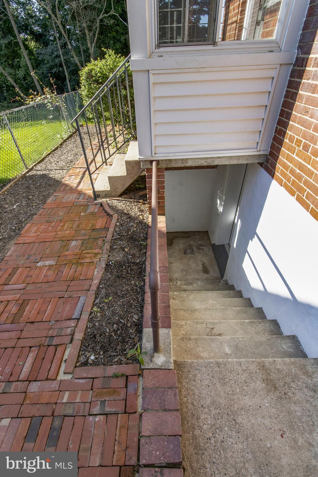 1514 Gridley Lane Silver Spring, MD 20902 - Photo 38 of 43 Gallery Image 38