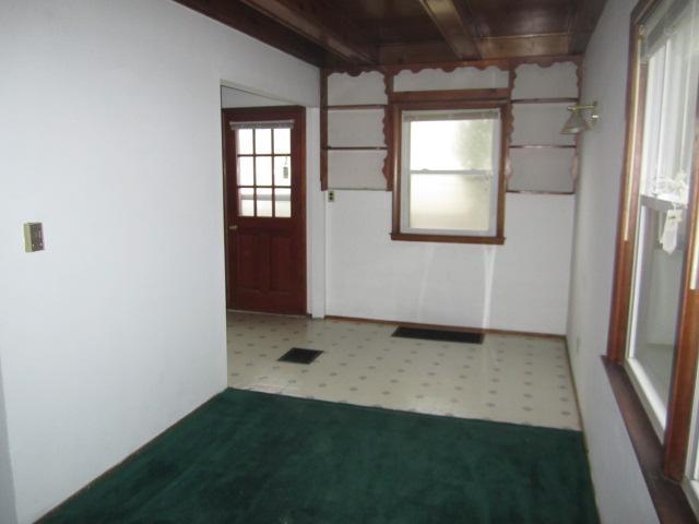 635 South Ashburton Road Columbus, OH 43213 - Photo 3 of 10