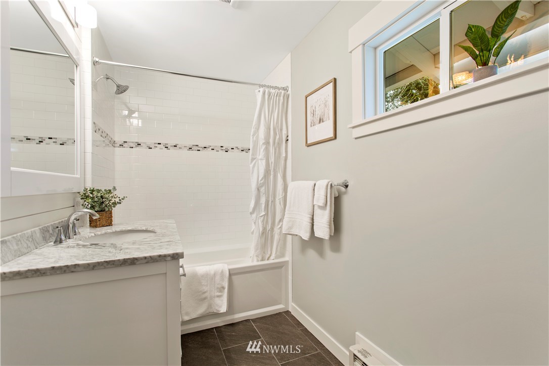 4607 Southeast 4th Place Renton, WA 98059 - Photo 13 of 25