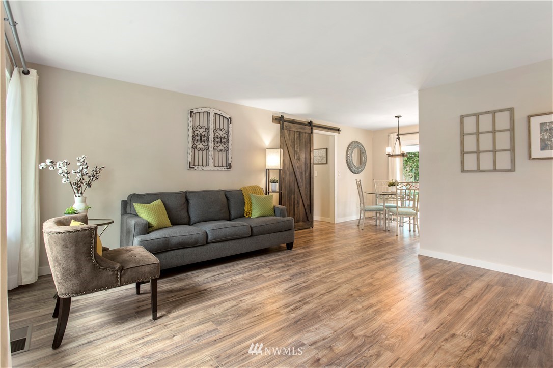 4607 Southeast 4th Place Renton, WA 98059 - Photo 3 of 25