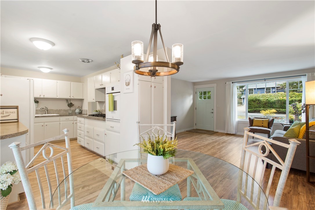 4607 Southeast 4th Place Renton, WA 98059 - Photo 6 of 25