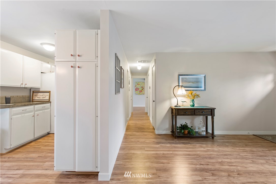 4607 Southeast 4th Place Renton, WA 98059 - Photo 10 of 25