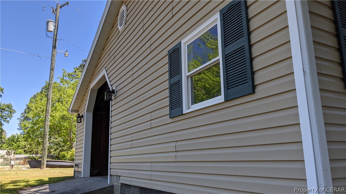 4543 John's Point Road Gloucester, VA 23061 - Photo 9 of 30