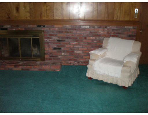 30 Old Stage Road Chelmsford, MA 01824 - Photo 8 of 13 Gallery Image 8