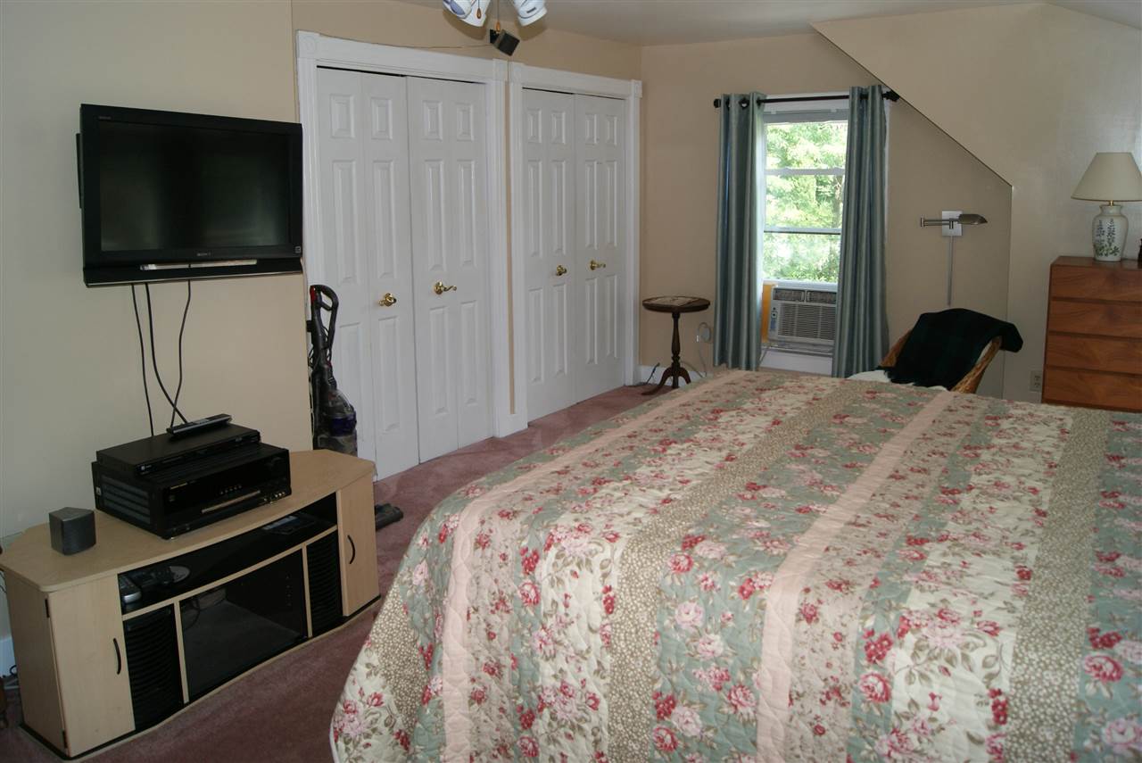 519 North Shore Road, Unit 3 Chesterfield, NH 03443 - Photo 21 of 25