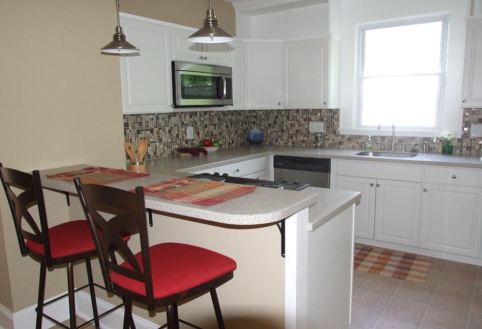 2433 Montvale Road Southwest Roanoke, VA 24015 - Photo 7 of 16 2433 MONTVALE KITCHEN