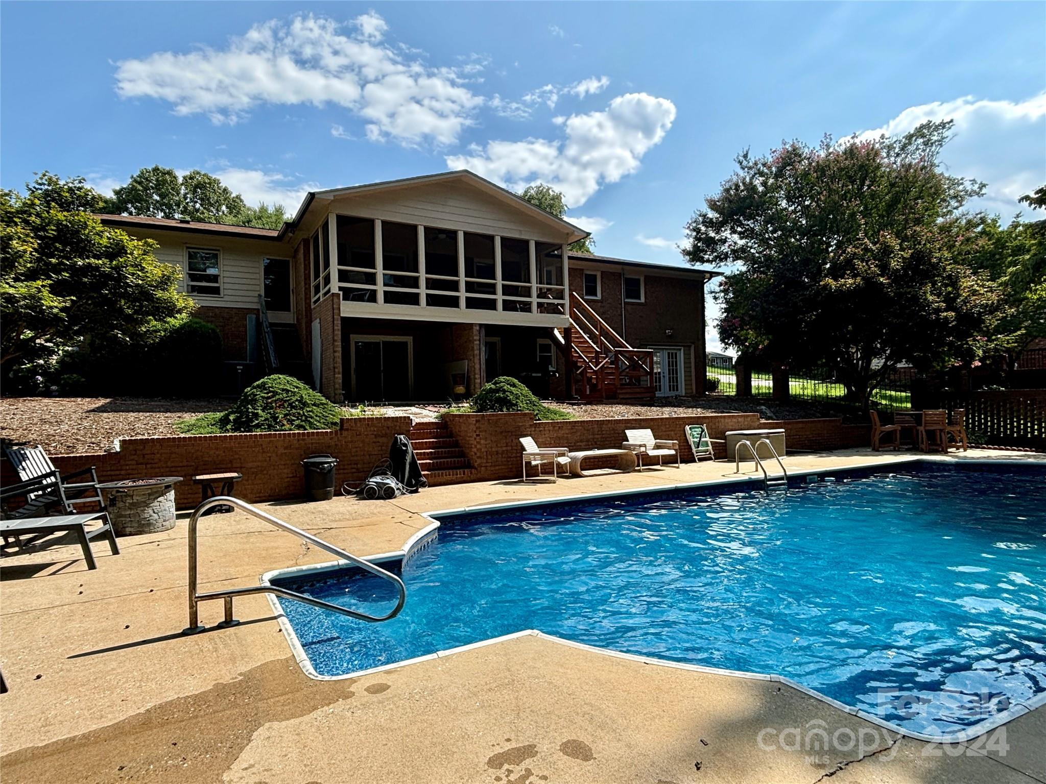 347 Skyline Road Hickory, NC 28601 - Photo 29 of 35 Gallery Image 29