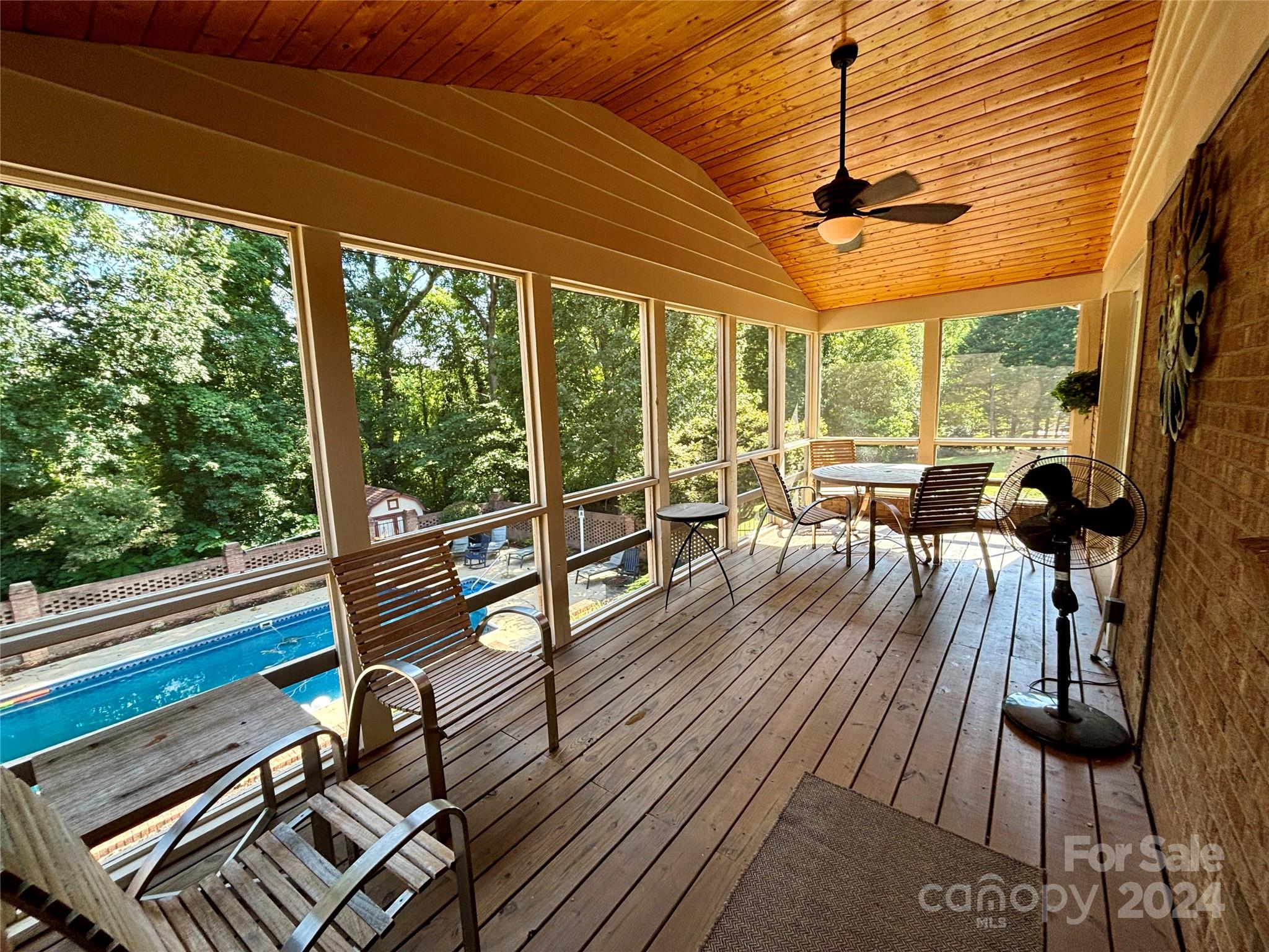 347 Skyline Road Hickory, NC 28601 - Photo 7 of 35 Gallery Image 7