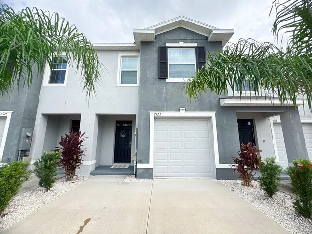 $2,000 | 2922 Boxwood Grove Row, Wesley Chapel, FL 33543