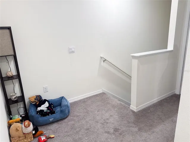 $2,000 | 2922 Boxwood Grove Row, Wesley Chapel, FL 33543