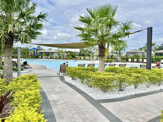 $2,000 | 2922 Boxwood Grove Row, Wesley Chapel, FL 33543