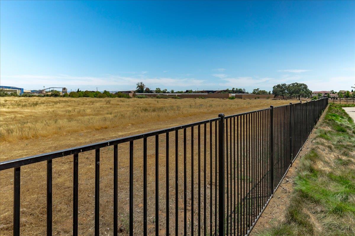 1506 Hudson Circle Lincoln, CA 95648 - Photo 30 of 37