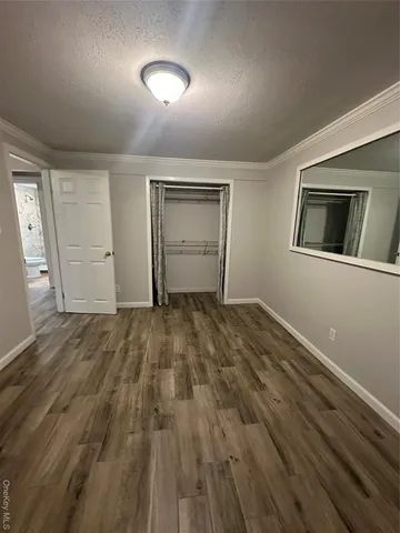 $1,900 | 1 Huron Drive, Bay Shore, NY 11706