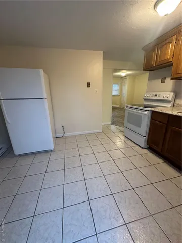 $1,900 | 1 Huron Drive, Bay Shore, NY 11706