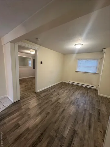 $1,900 | 1 Huron Drive, Bay Shore, NY 11706