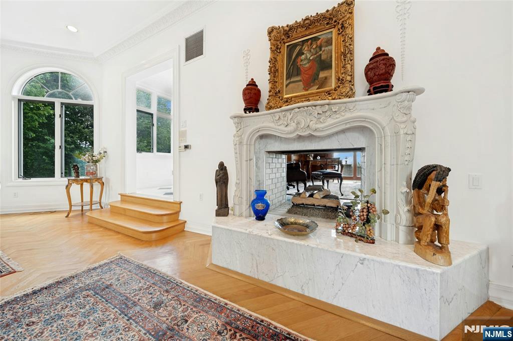 24 Club Way Cedar Grove, NJ 07009 - Photo 15 of 30