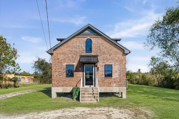 $199,900 | 1420 Farm To Market 1960, Dayton, TX 77535