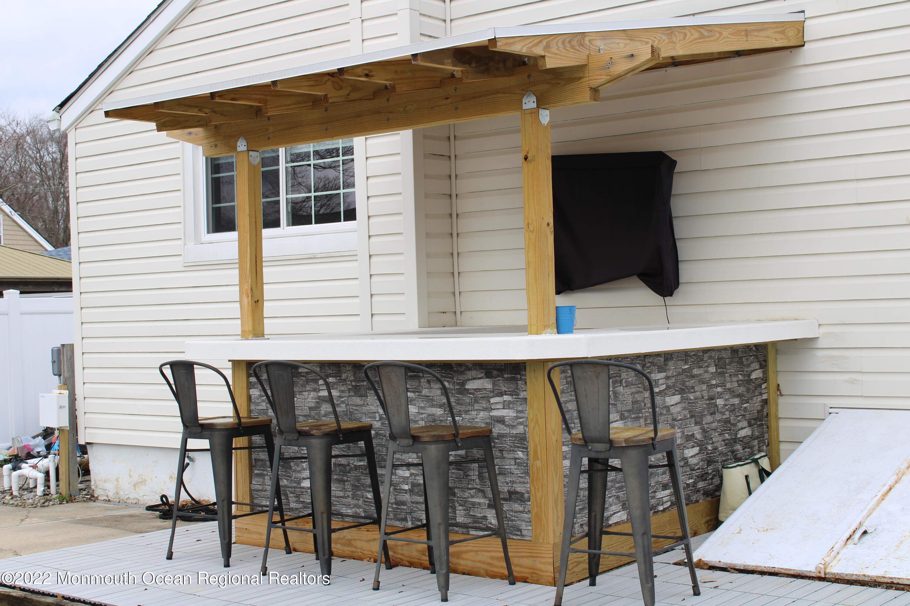 2001 Diana Road Wall, NJ 07719 - Photo 32 of 39 a balcony with table and chairs