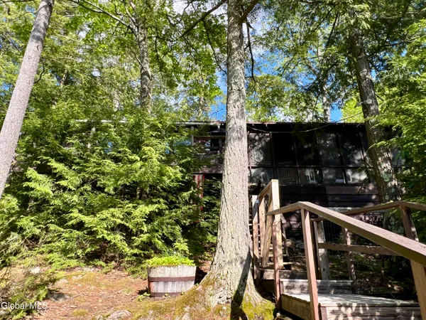 $945,000 | 5317 8 Mile Way, Putnam, NY 12861