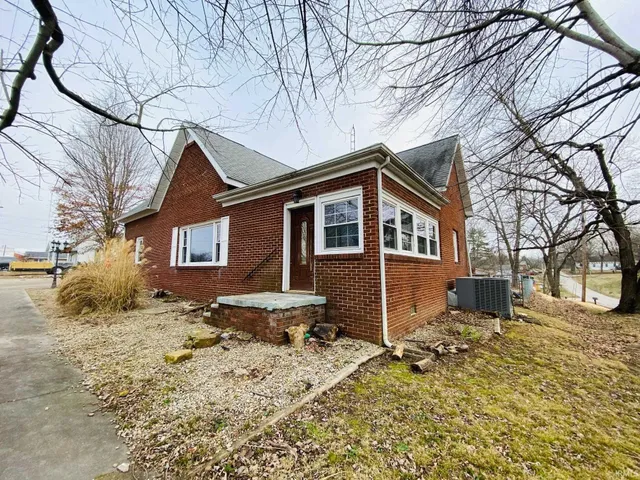 $80,000 | 600 Bluff Street, Winslow, IN 47598