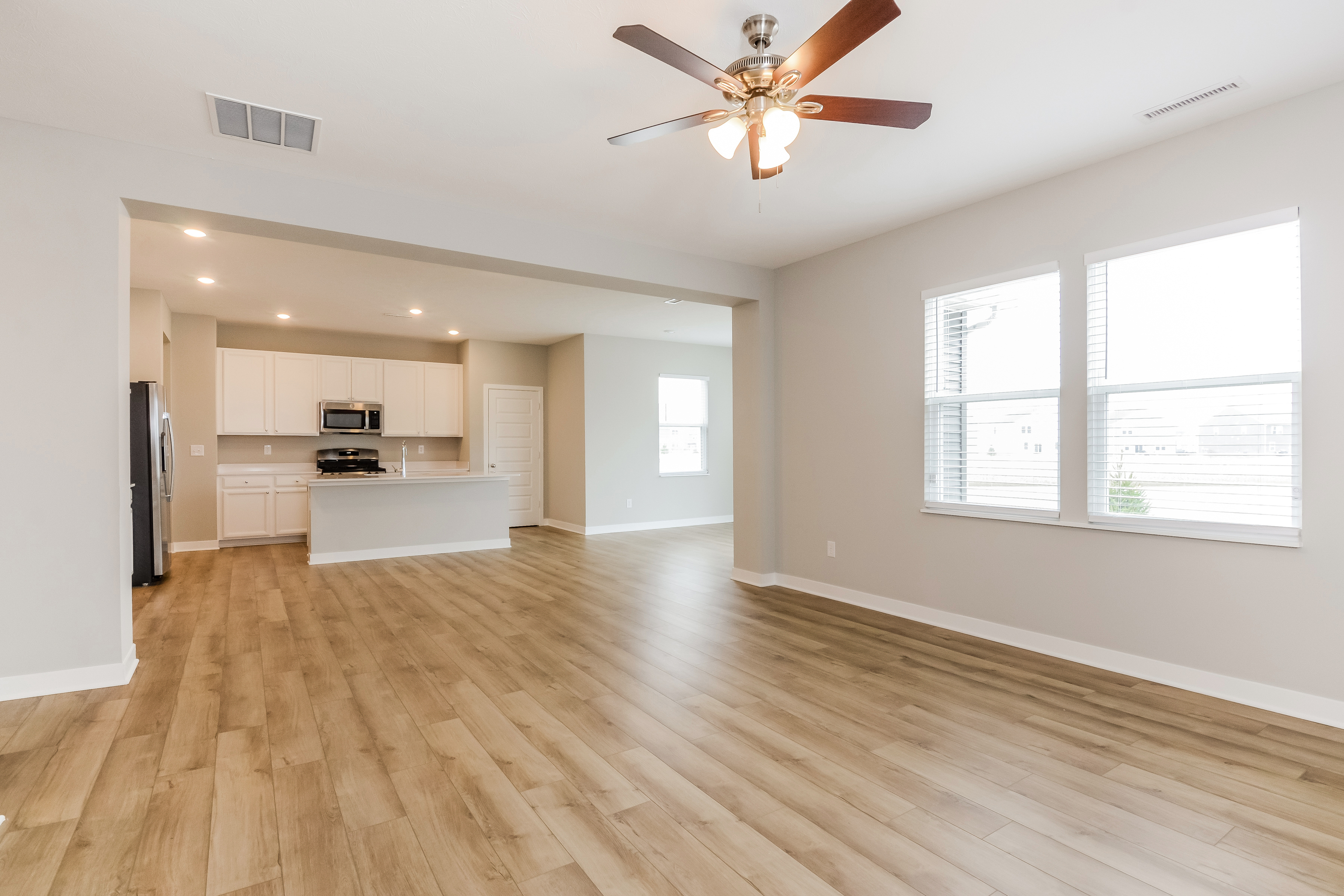 9225 Larson Drive Pendleton, IN 46064 - Photo 4 of 17