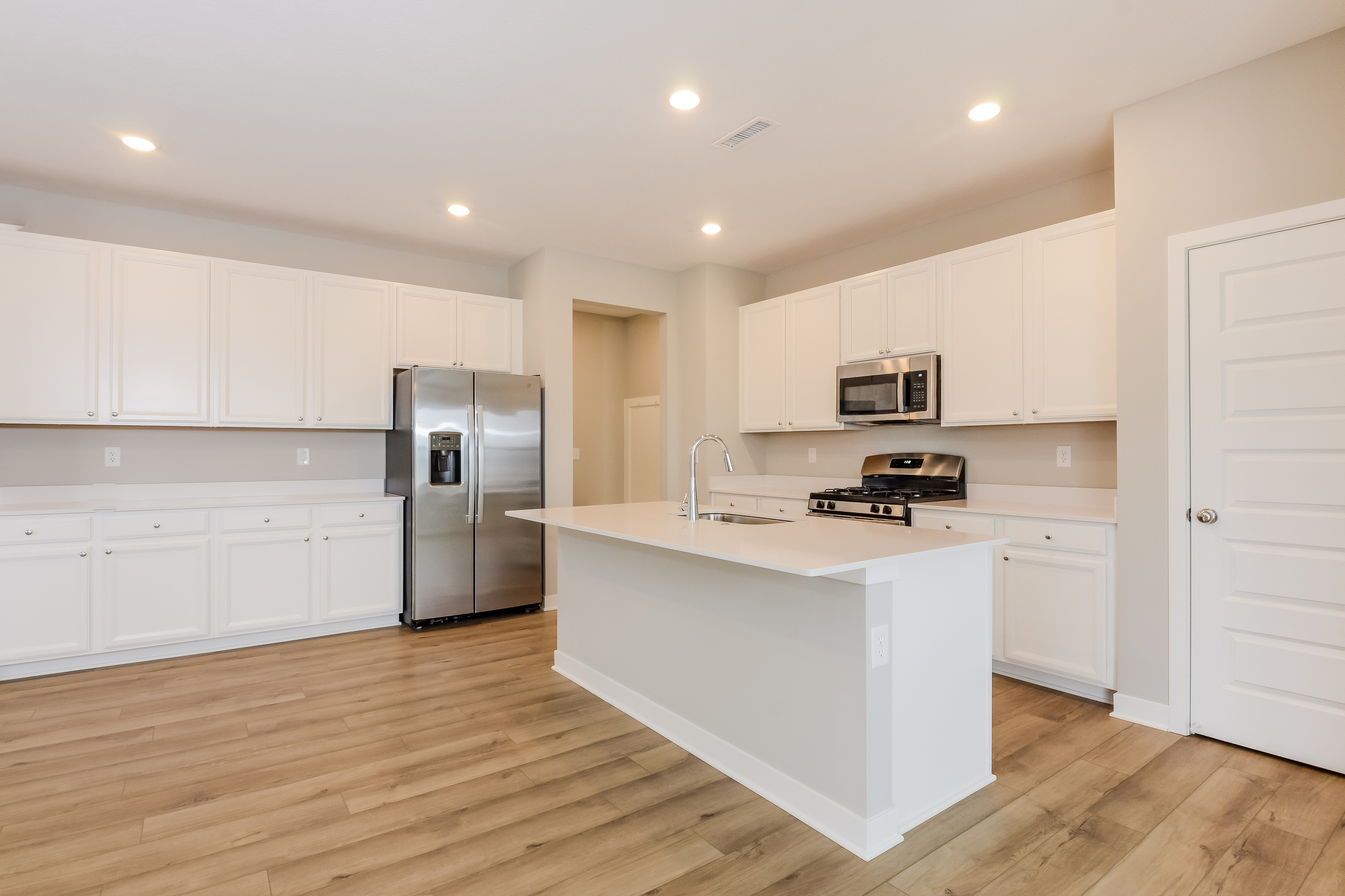 9225 Larson Drive Pendleton, IN 46064 - Photo 8 of 17