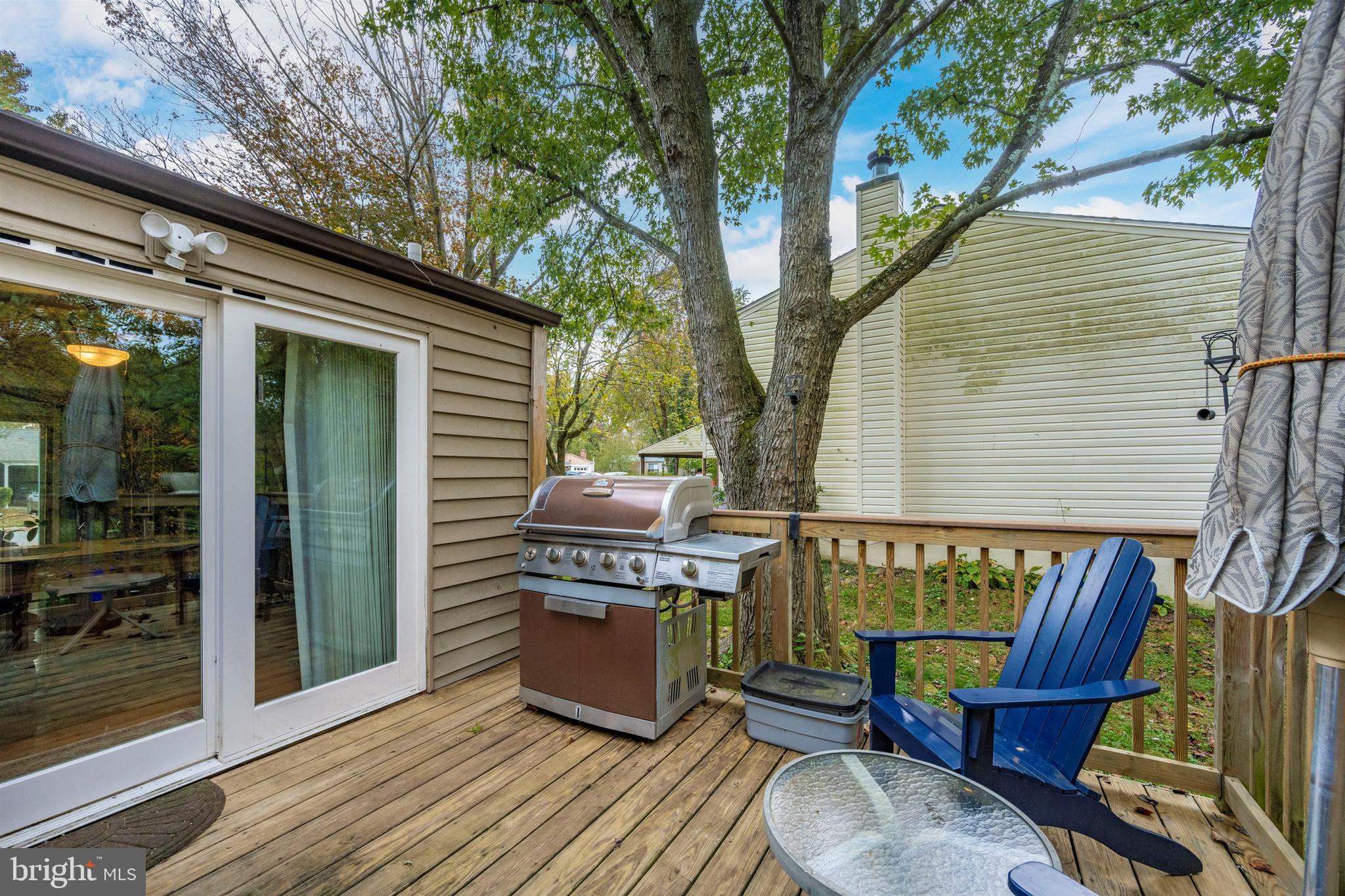 6809 Pyramid Way Columbia, MD 21044 - Photo 46 of 54 Deck