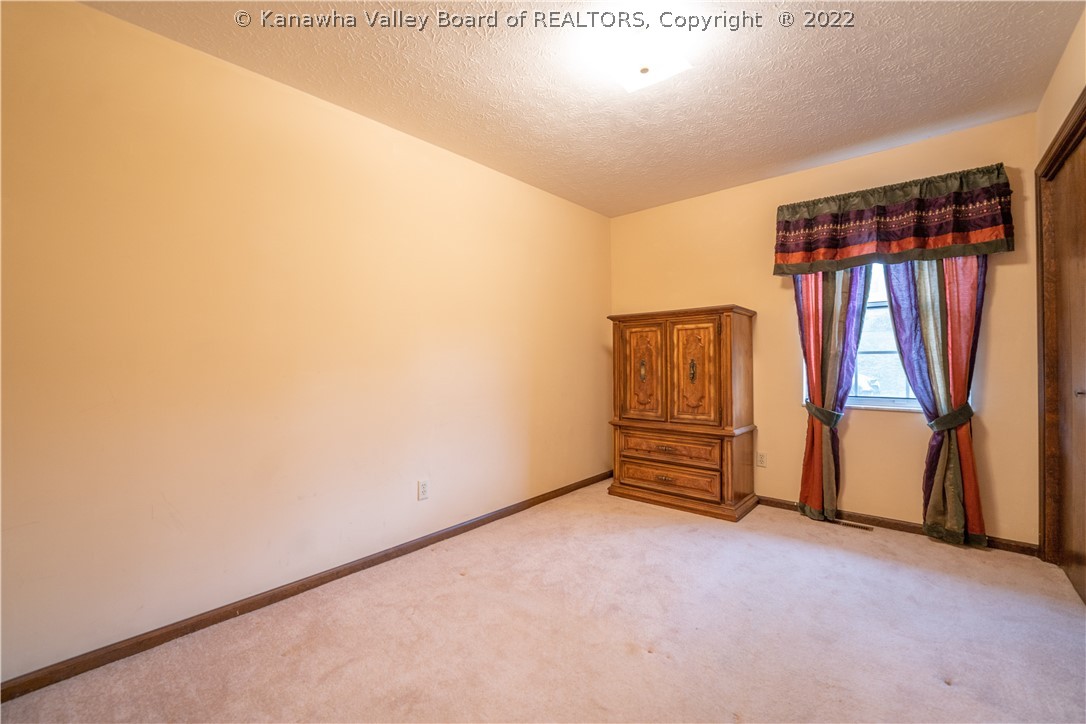 232 Eureka Road Charleston, WV 25314 - Photo 11 of 25 Gallery Image 11