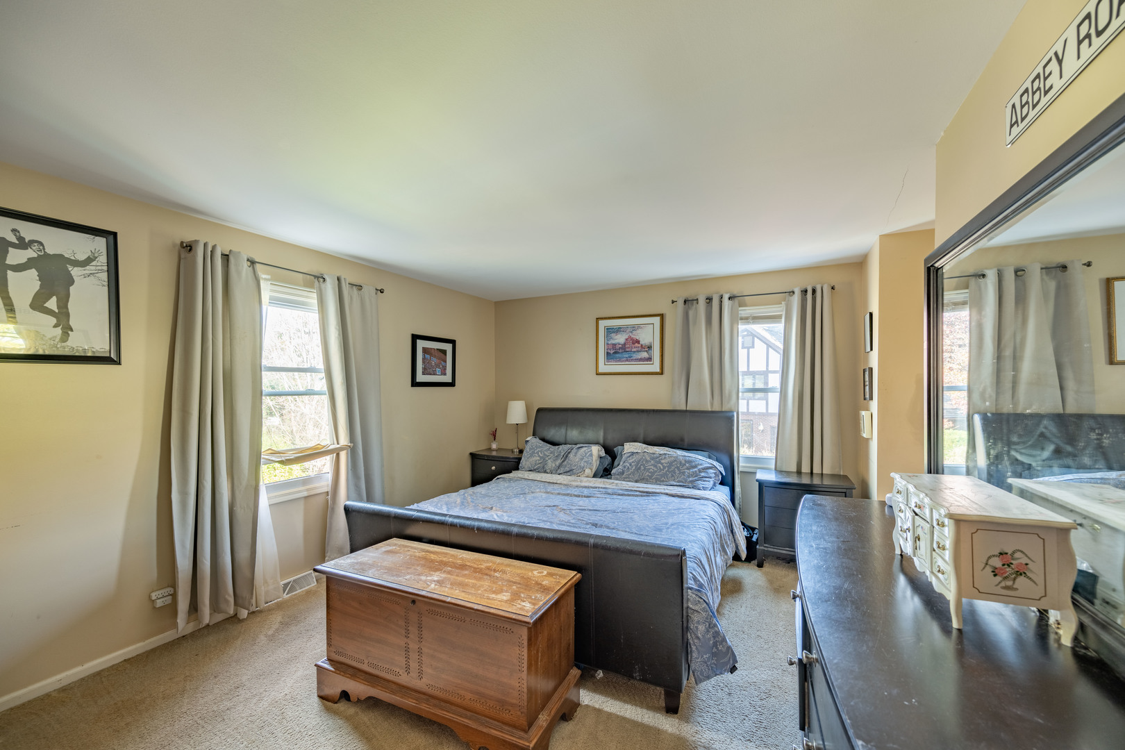 6 Cedar Gate Circle Sugar Grove, IL 60554 - Photo 12 of 25