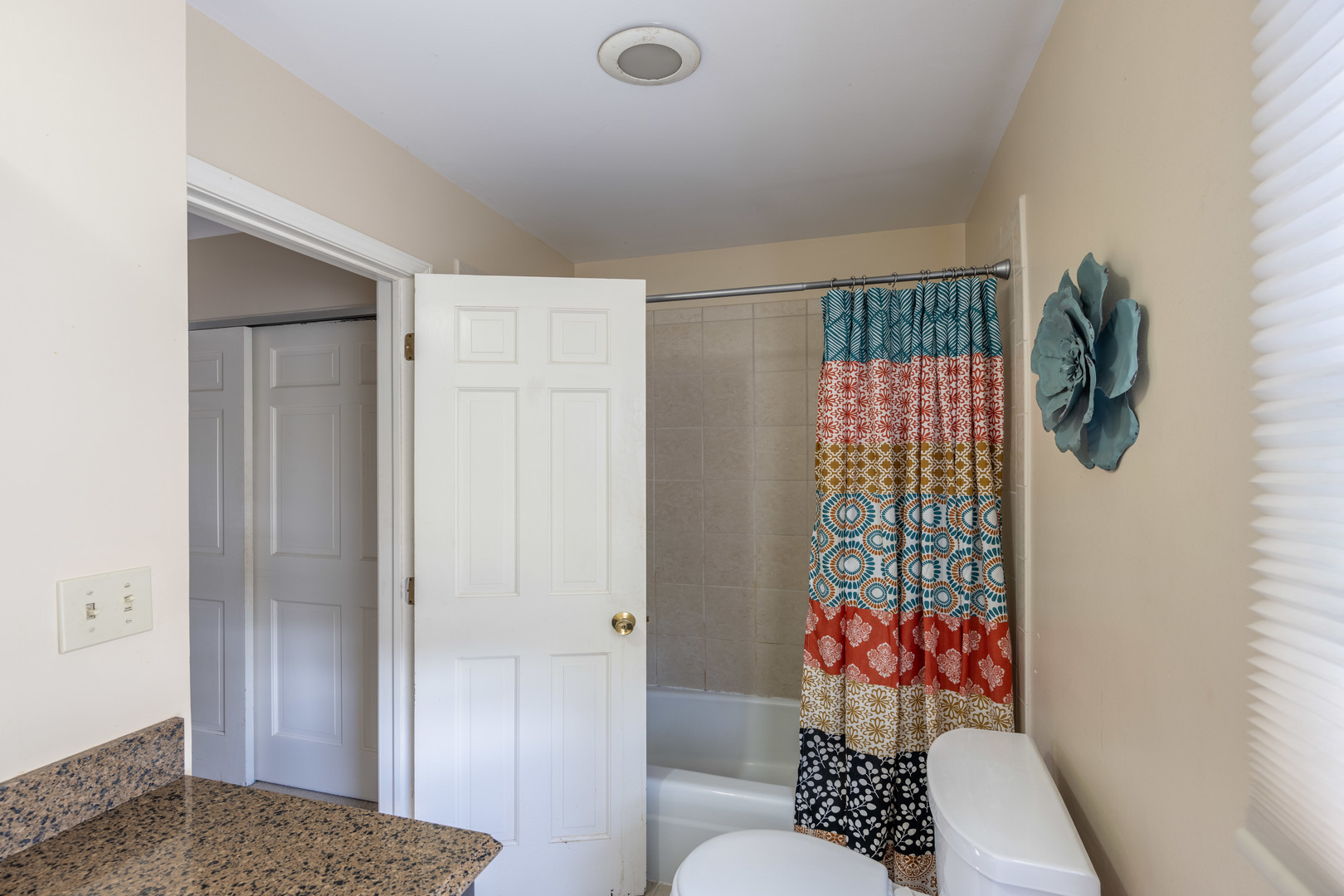 6 Cedar Gate Circle Sugar Grove, IL 60554 - Photo 14 of 25