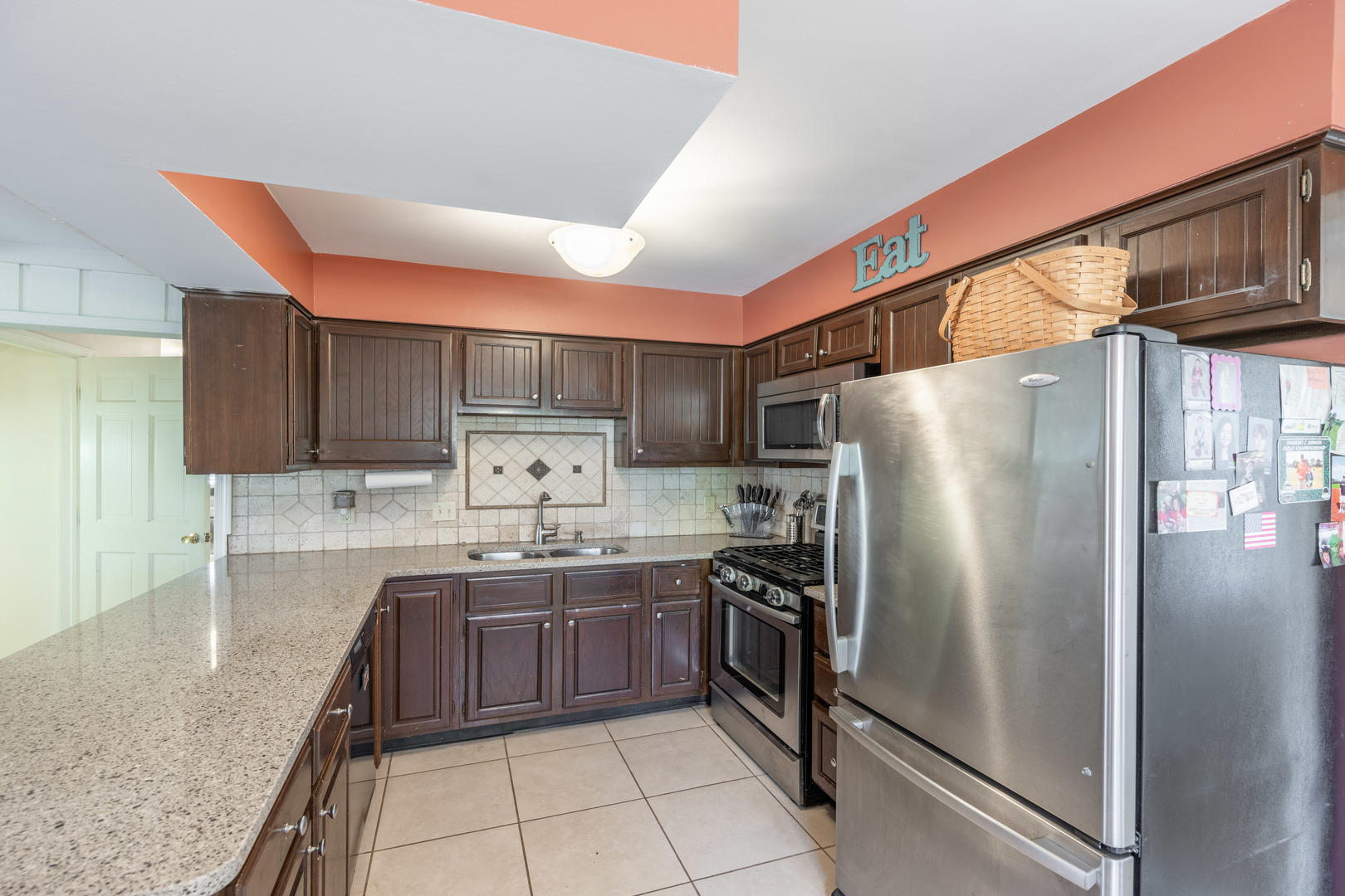 6 Cedar Gate Circle Sugar Grove, IL 60554 - Photo 5 of 25