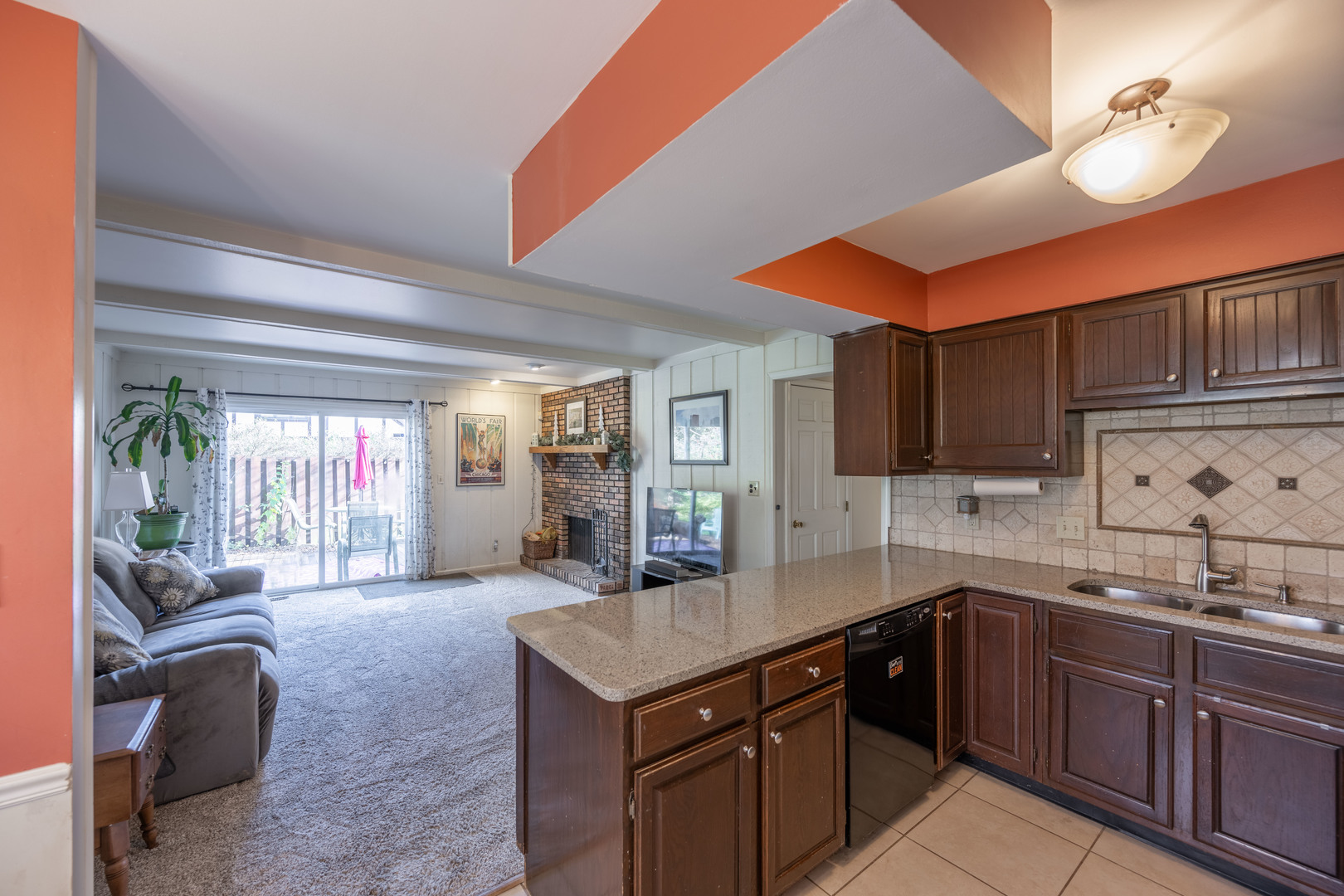 6 Cedar Gate Circle Sugar Grove, IL 60554 - Photo 9 of 25