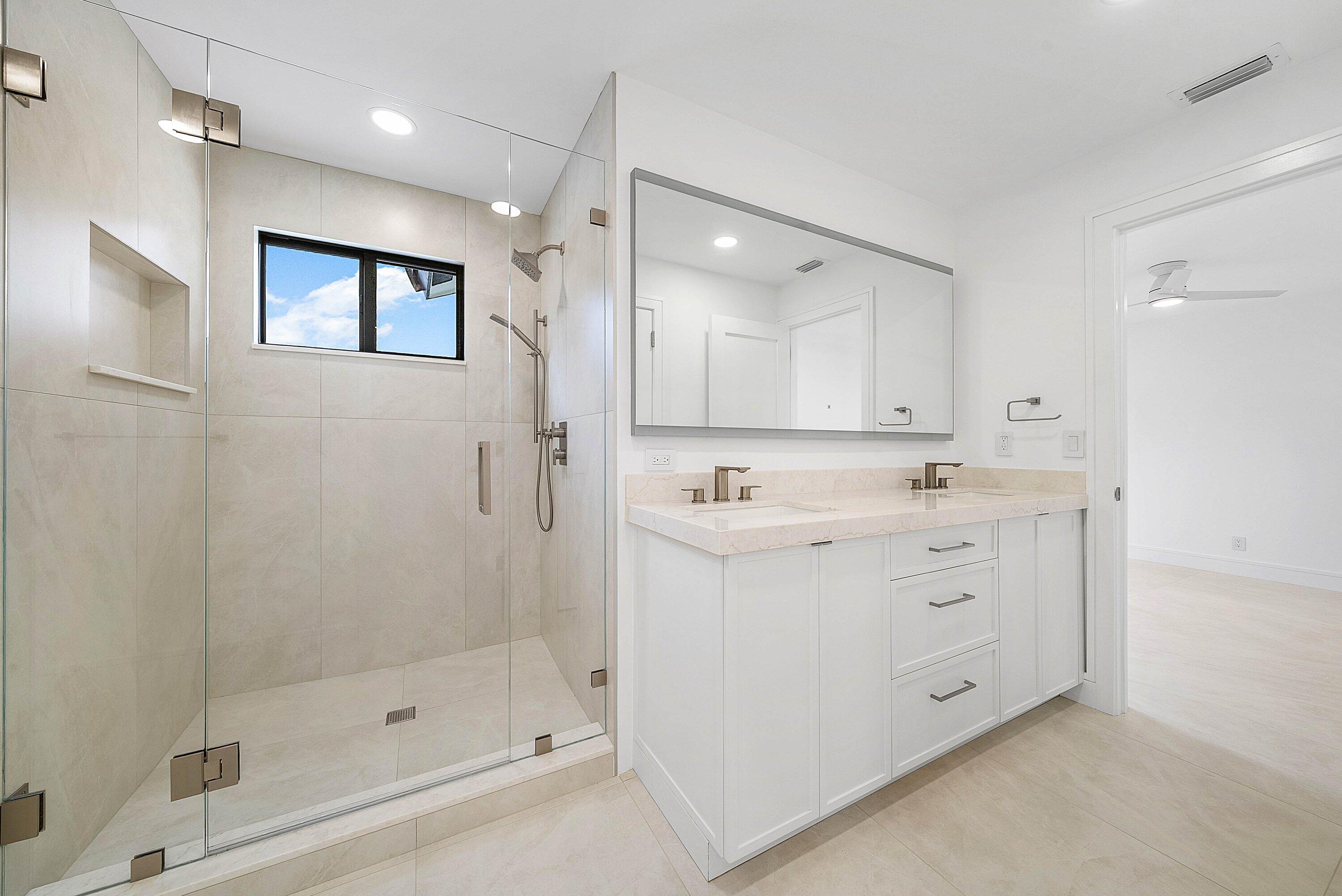 6547 Via Rosa Boca Raton, FL 33433 - Photo 36 of 55 Bathroom